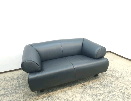{{ product_title }} – {{ product_type }} von JS Furniture, Designer-Möbel gebraucht.