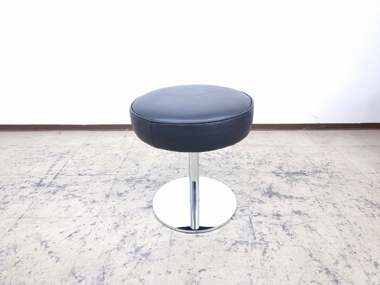 De Sede Echtlederhocker Ottomane Designersessel Hocker in schwarz-De Sede-JSFurniture