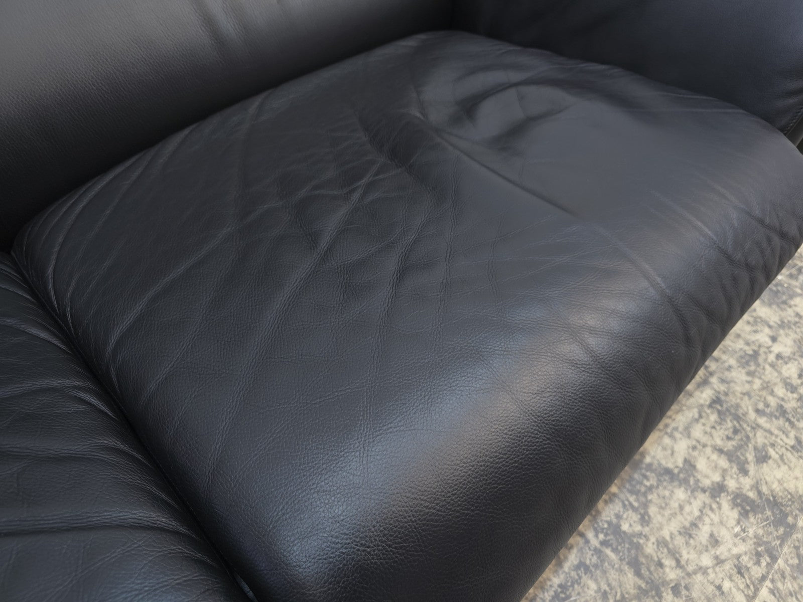 De Sede ds 2011 Designersofa Ledersofa Couch Desede Zweisitzer Schwarz-De Sede-JSFurniture