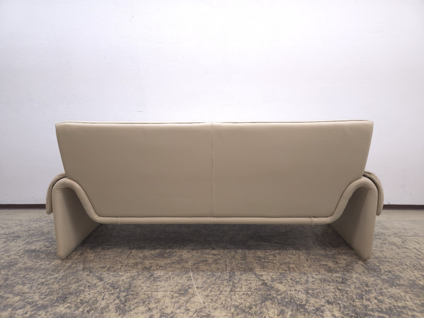 De Sede ds 2011 Designersofa Ledersofa Couch Desede beige Zweisitzer-De Sede-JSFurniture