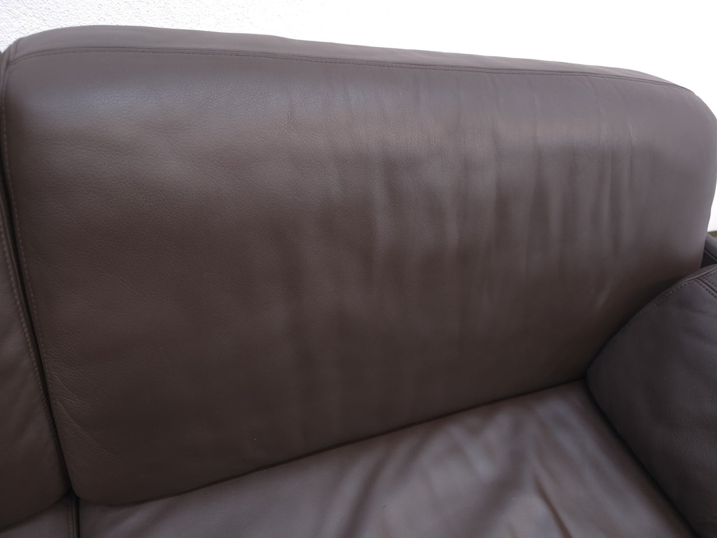 {{ product_title }} – {{ product_type }} von JS Furniture, Designer-Möbel gebraucht.