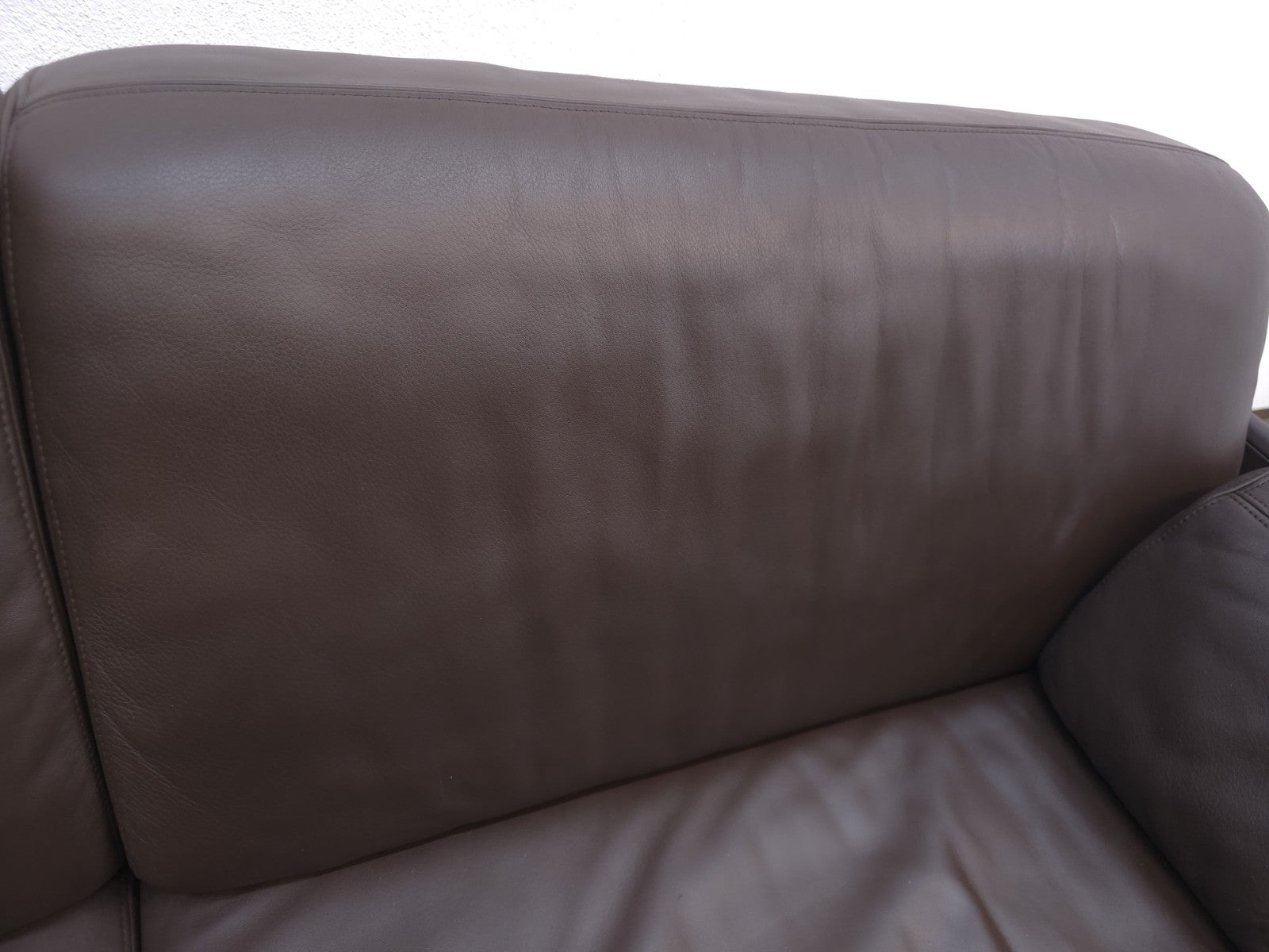 {{ product_title }} – {{ product_type }} von JS Furniture, Designer-Möbel gebraucht.
