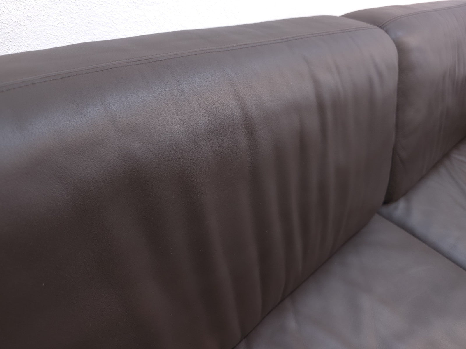 {{ product_title }} – {{ product_type }} von JS Furniture, Designer-Möbel gebraucht.