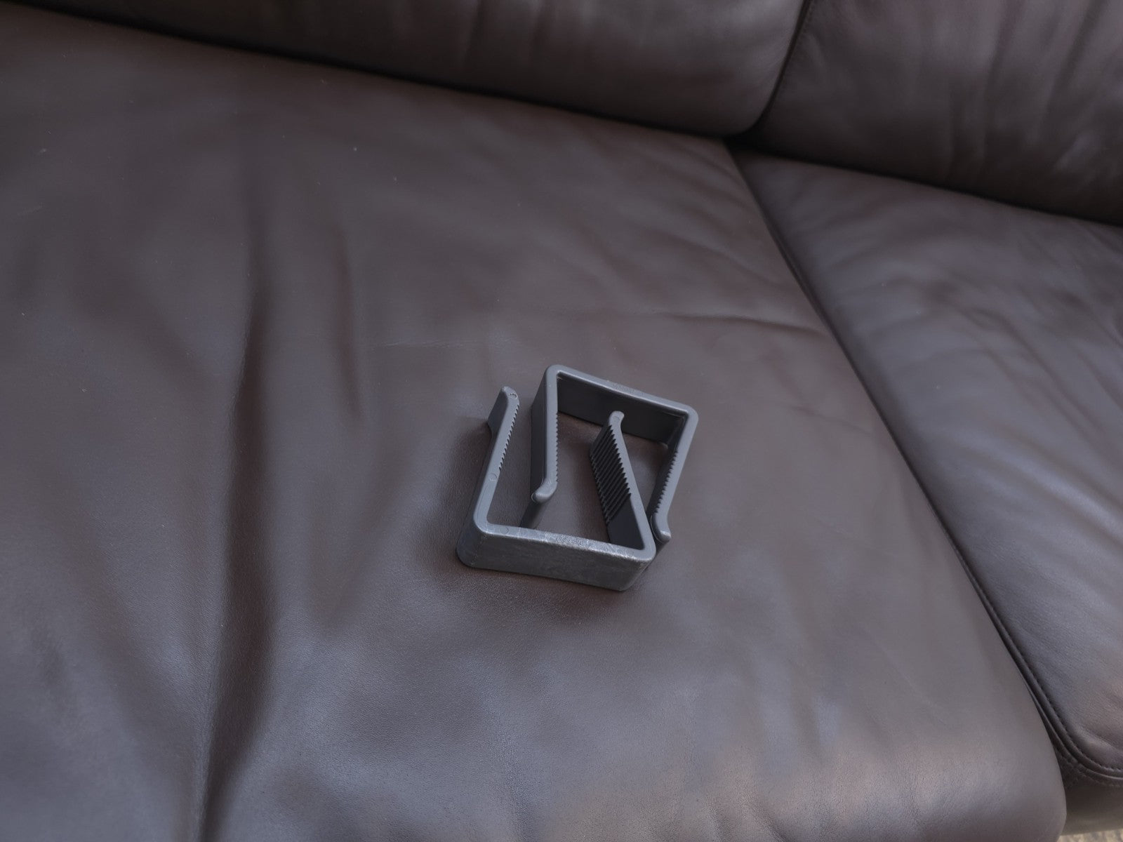 {{ product_title }} – {{ product_type }} von JS Furniture, Designer-Möbel gebraucht.