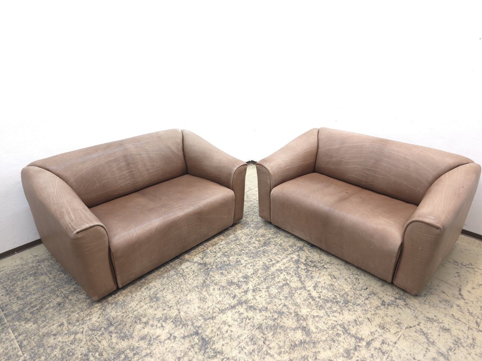 {{ product_title }} – {{ product_type }} von JS Furniture, Designer-Möbel gebraucht.