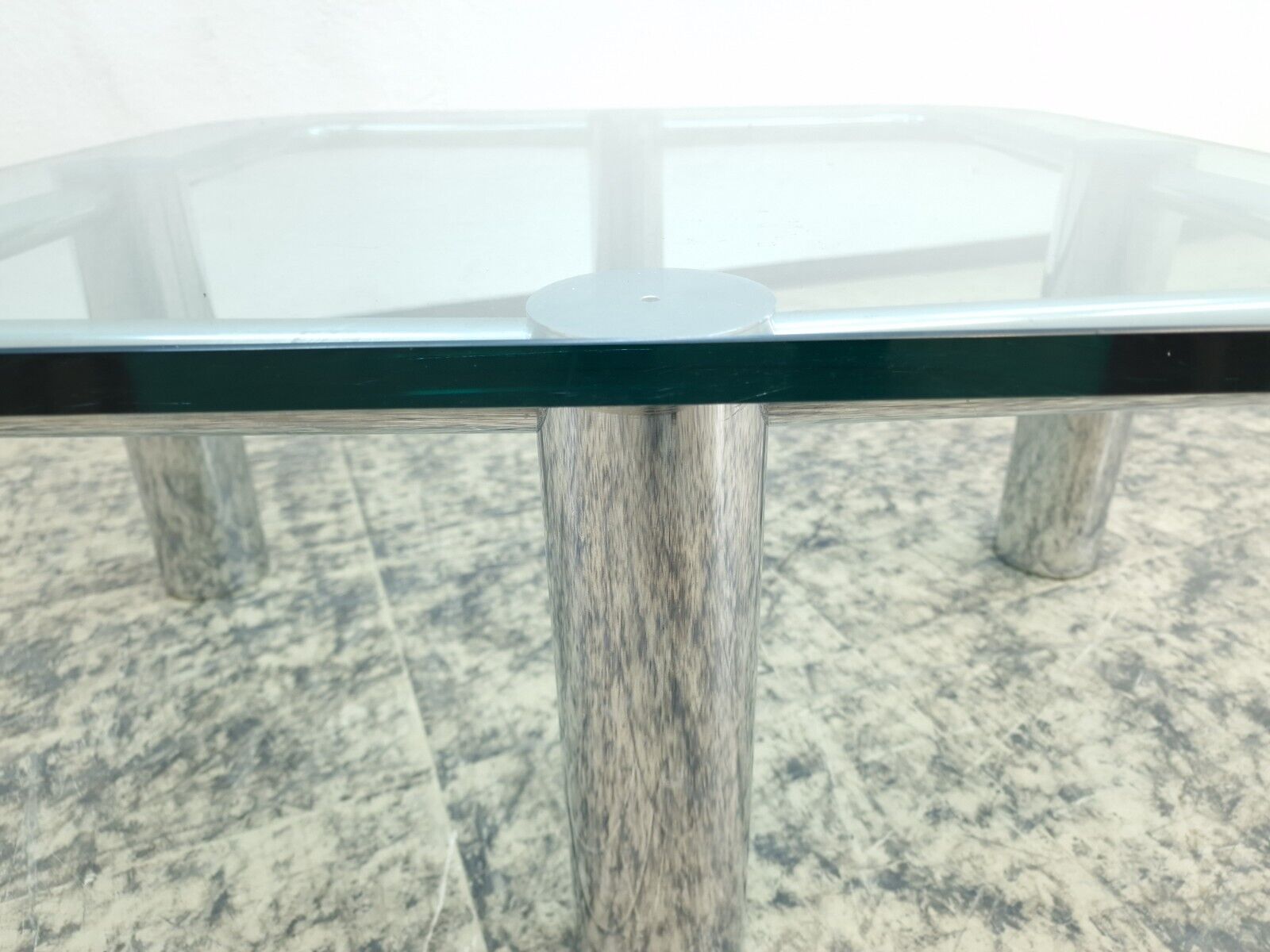 {{ product_title }} – {{ product_type }} von JS Furniture, Designer-Möbel gebraucht.