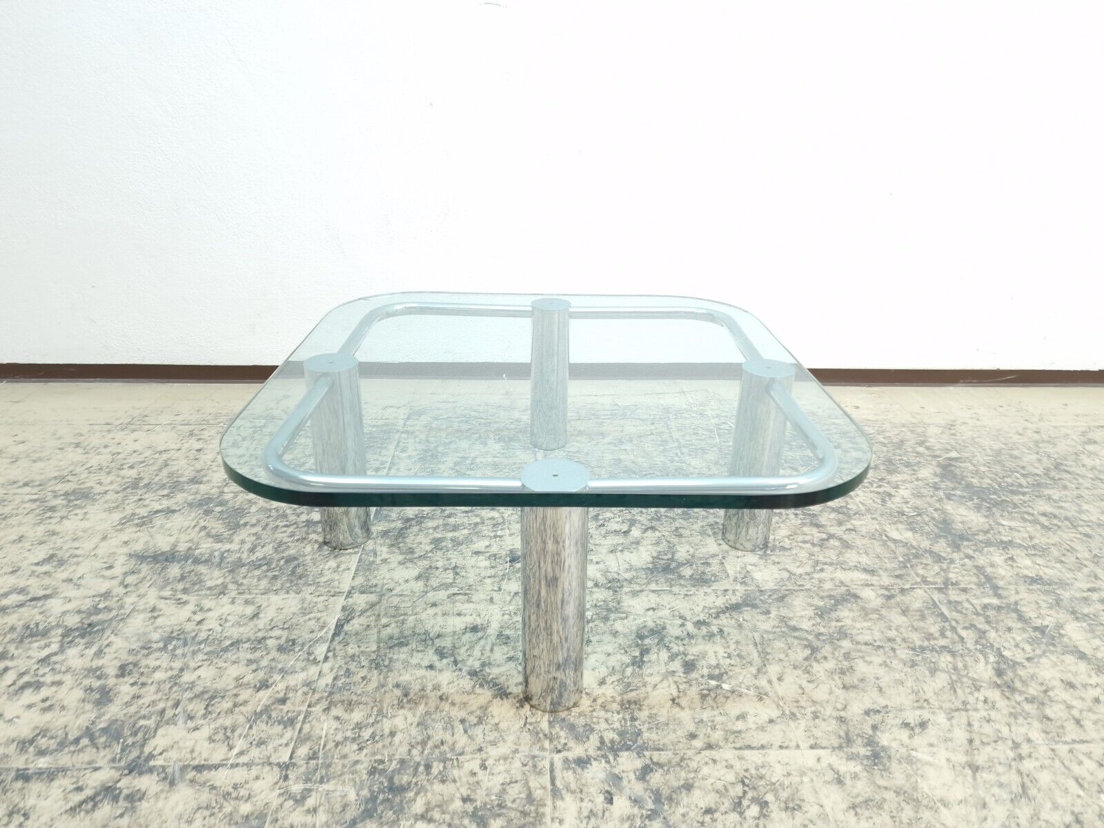 {{ product_title }} – {{ product_type }} von JS Furniture, Designer-Möbel gebraucht.