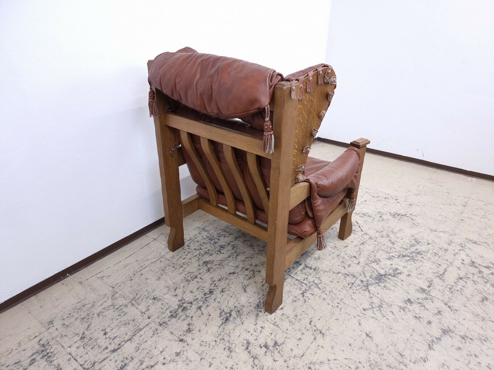 {{ product_title }} – {{ product_type }} von JS Furniture, Designer-Möbel gebraucht.