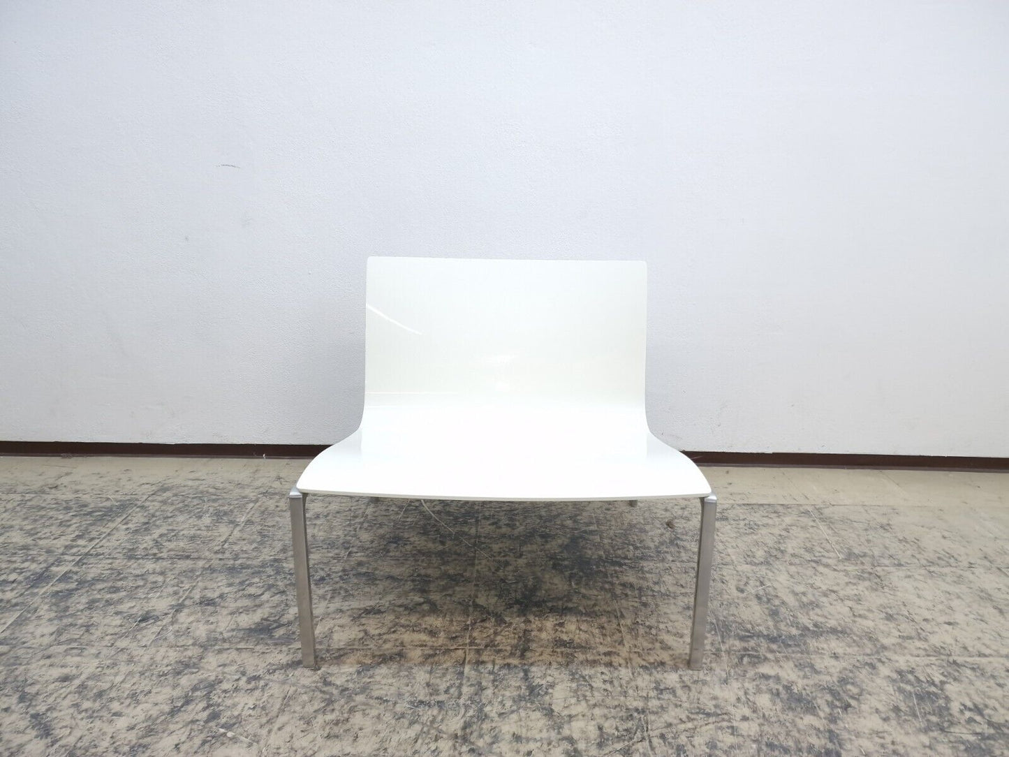 {{ product_title }} – {{ product_type }} von JS Furniture, Designer-Möbel gebraucht.