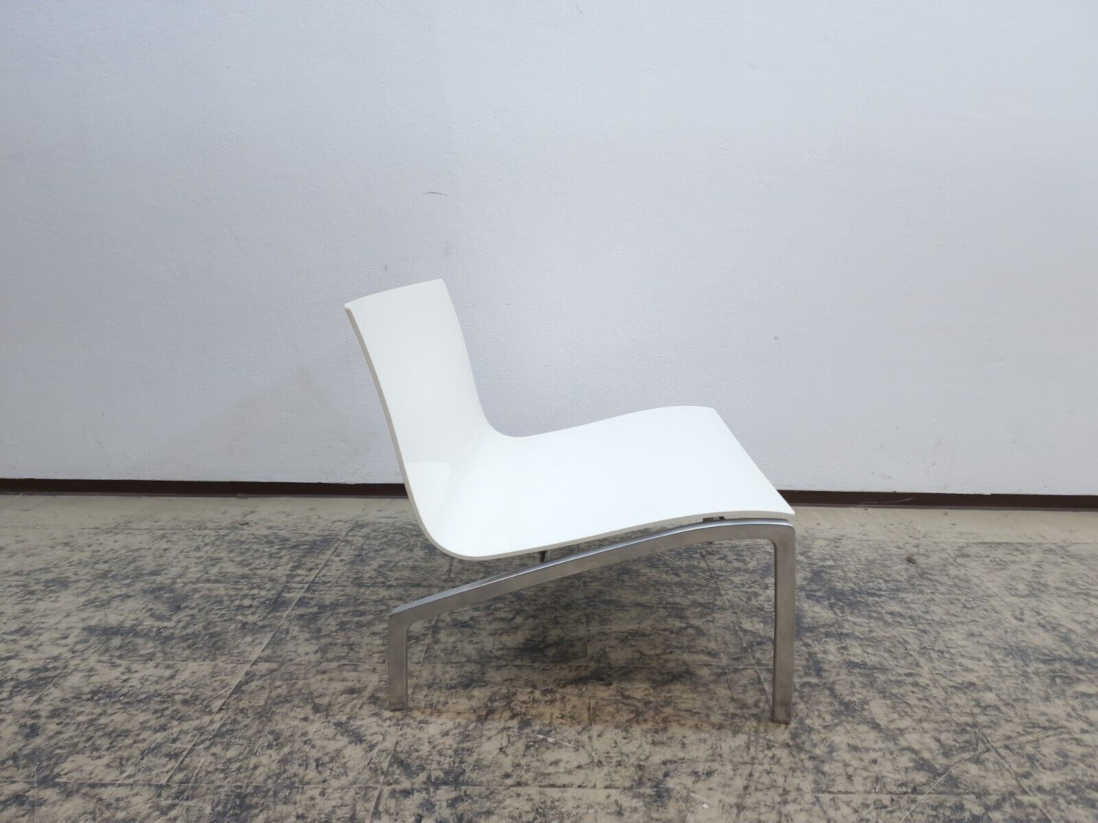 {{ product_title }} – {{ product_type }} von JS Furniture, Designer-Möbel gebraucht.