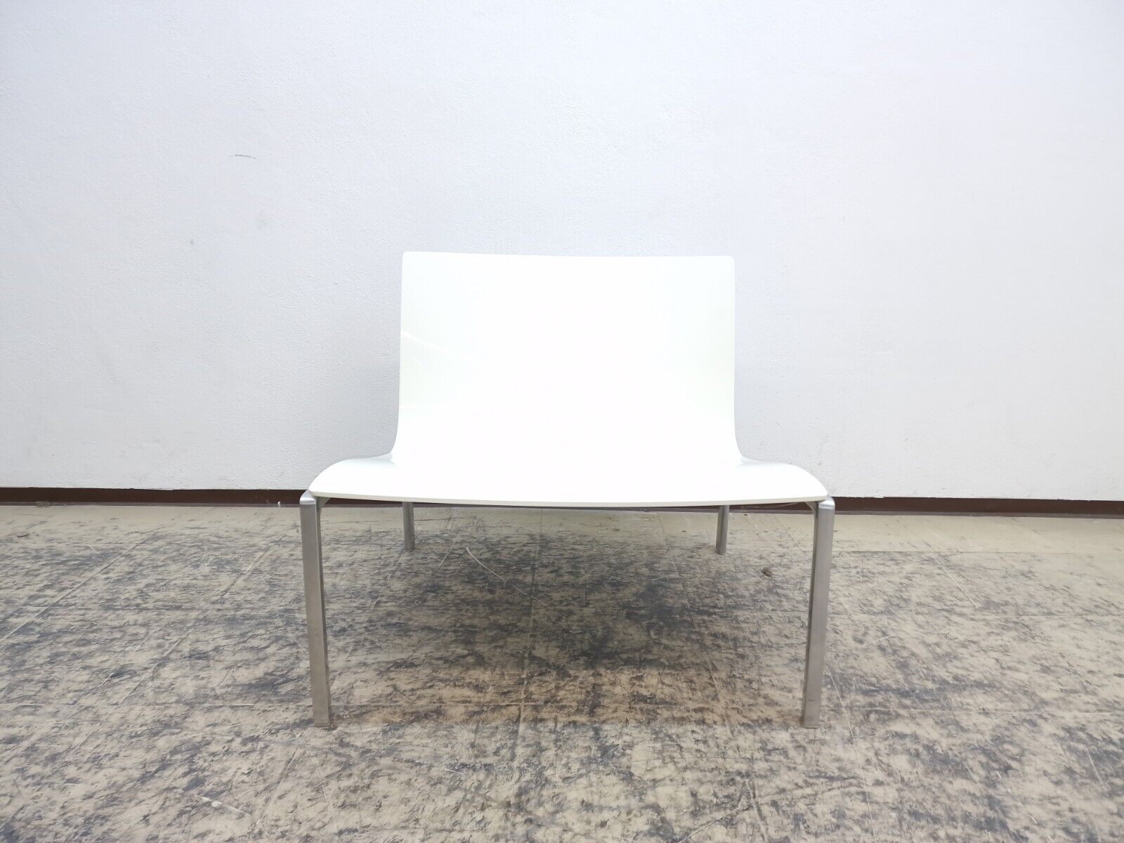{{ product_title }} – {{ product_type }} von JS Furniture, Designer-Möbel gebraucht.
