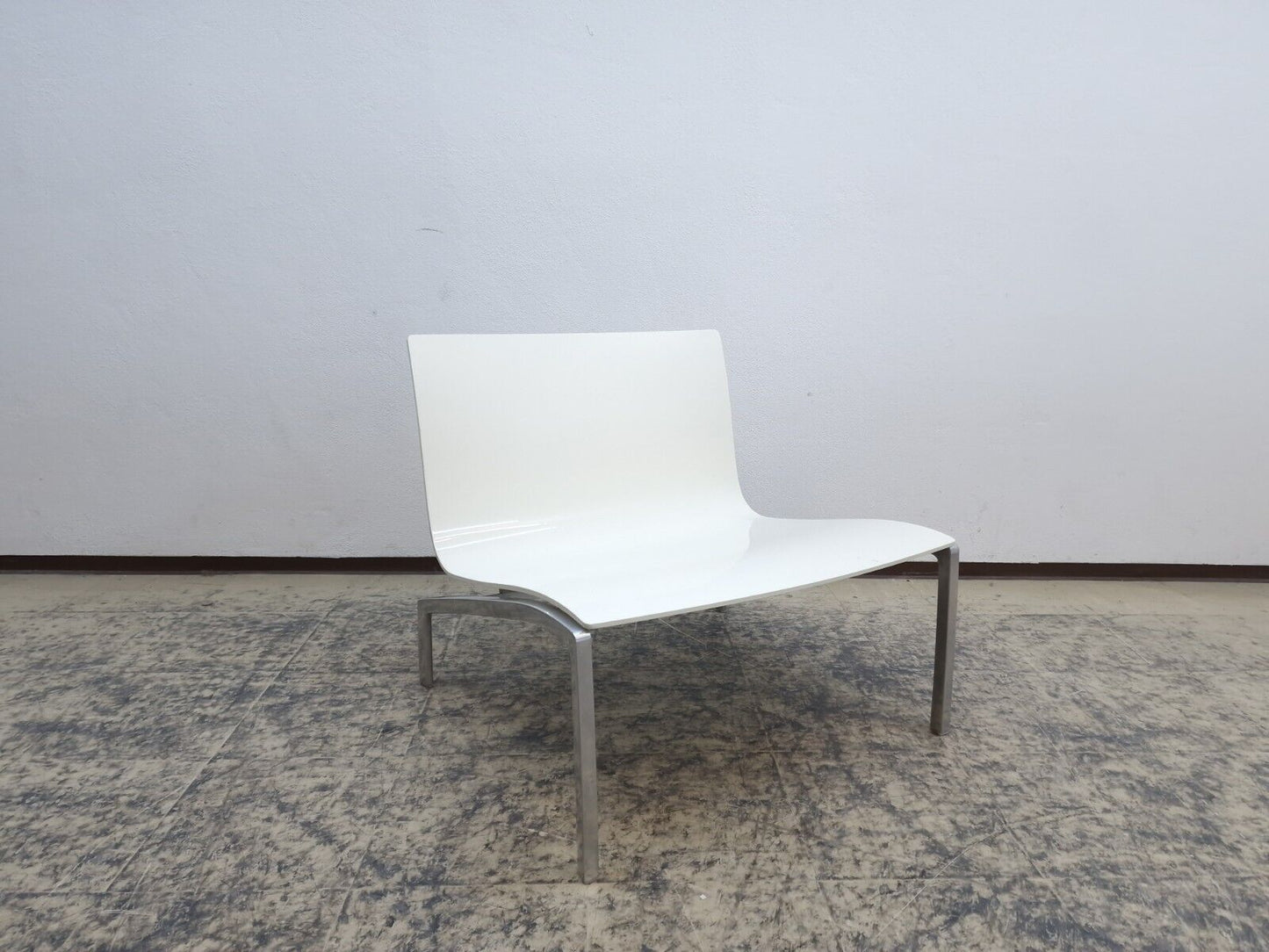 {{ product_title }} – {{ product_type }} von JS Furniture, Designer-Möbel gebraucht.