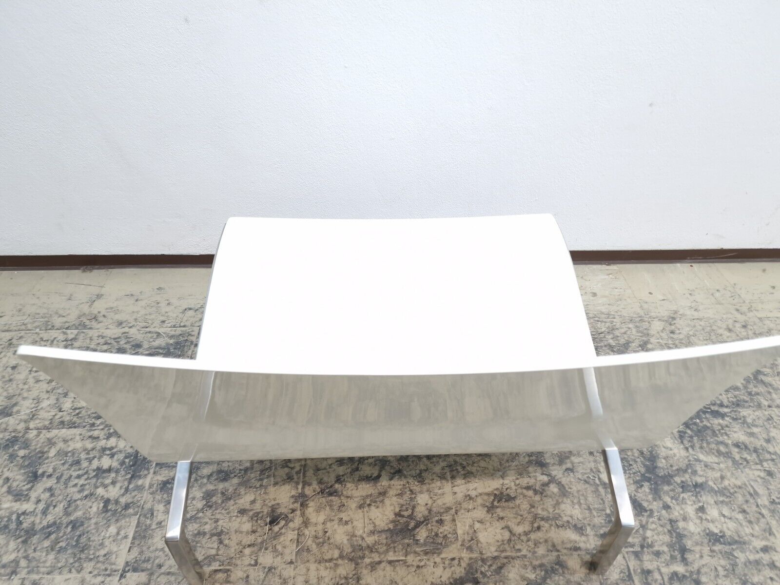 {{ product_title }} – {{ product_type }} von JS Furniture, Designer-Möbel gebraucht.