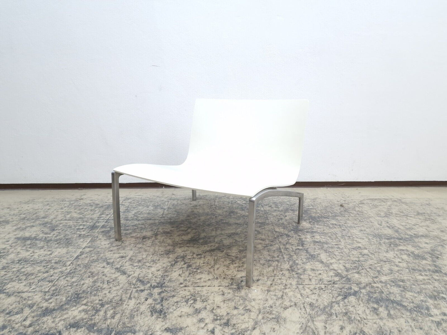 {{ product_title }} – {{ product_type }} von JS Furniture, Designer-Möbel gebraucht.