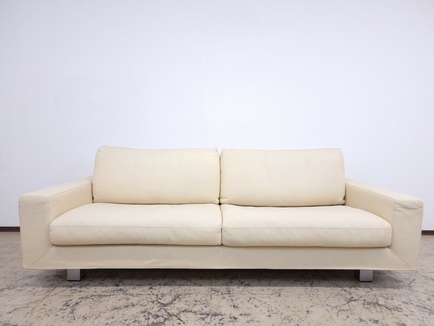 FSM Sofa Dreisitzer Designersofa De Sede Echtledersofa in der Farbe creme beige-De Sede-JSFurniture