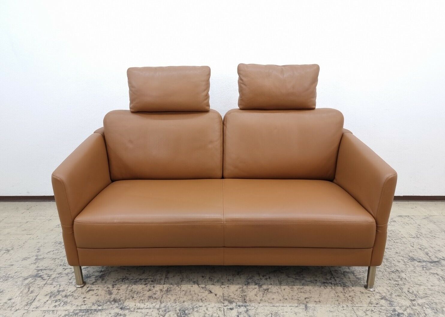 {{ product_title }} – {{ product_type }} von JS Furniture, Designer-Möbel gebraucht.