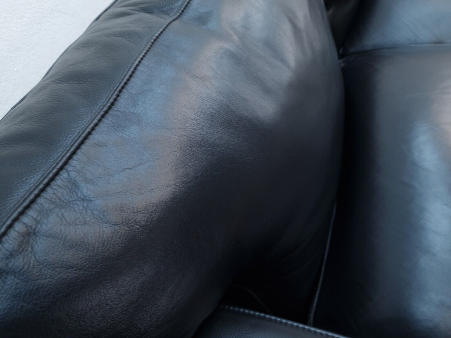 {{ product_title }} – {{ product_type }} von JS Furniture, Designer-Möbel gebraucht.