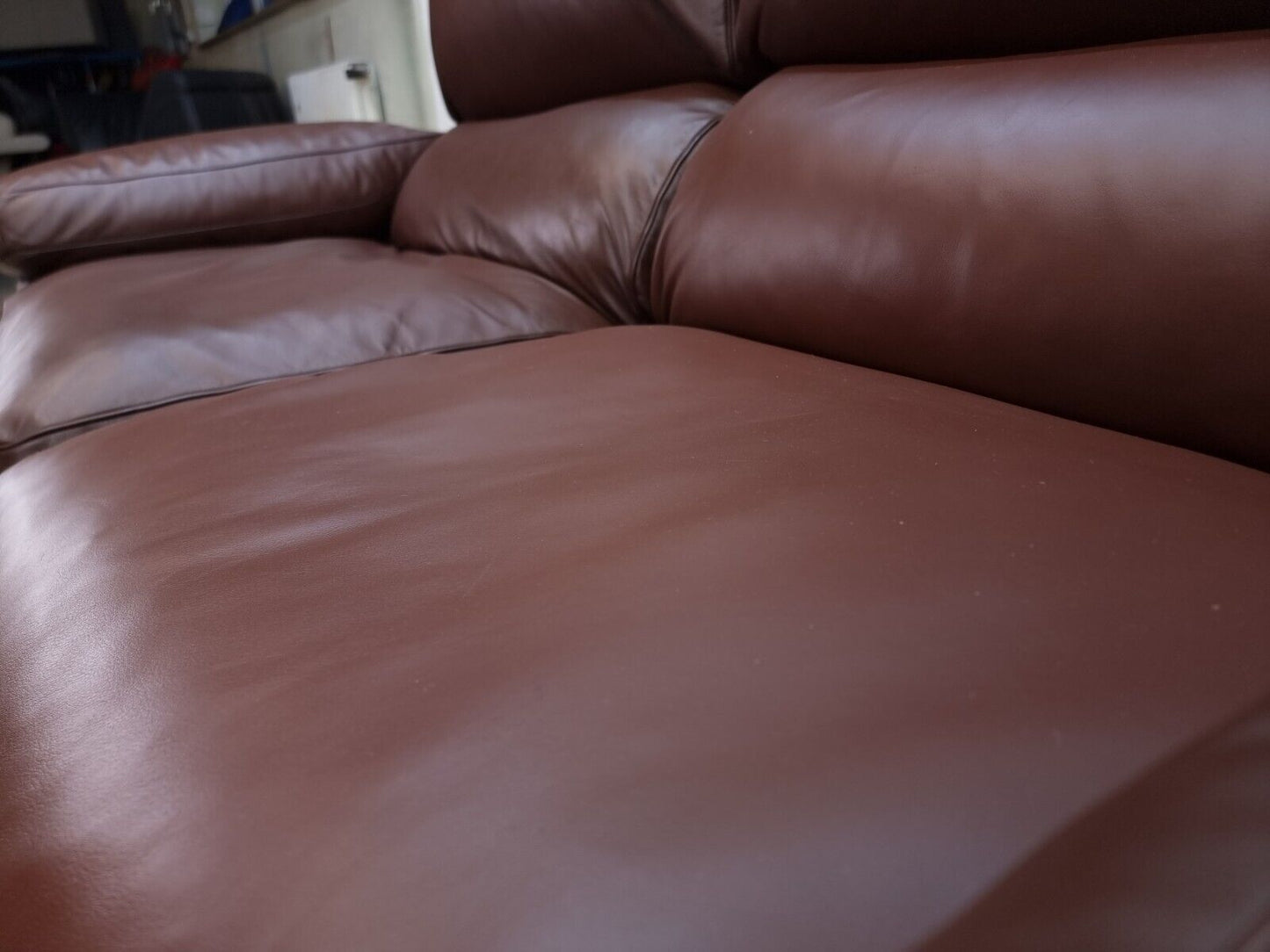 {{ product_title }} – {{ product_type }} von JS Furniture, Designer-Möbel gebraucht.