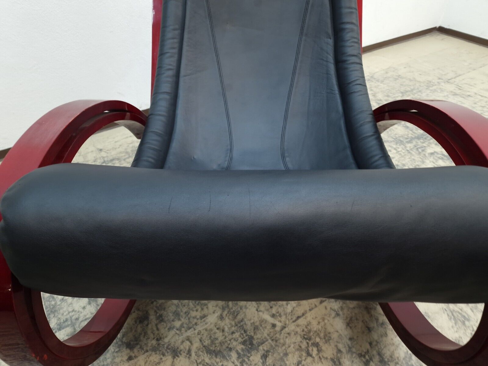 {{ product_title }} – {{ product_type }} von JS Furniture, Designer-Möbel gebraucht.