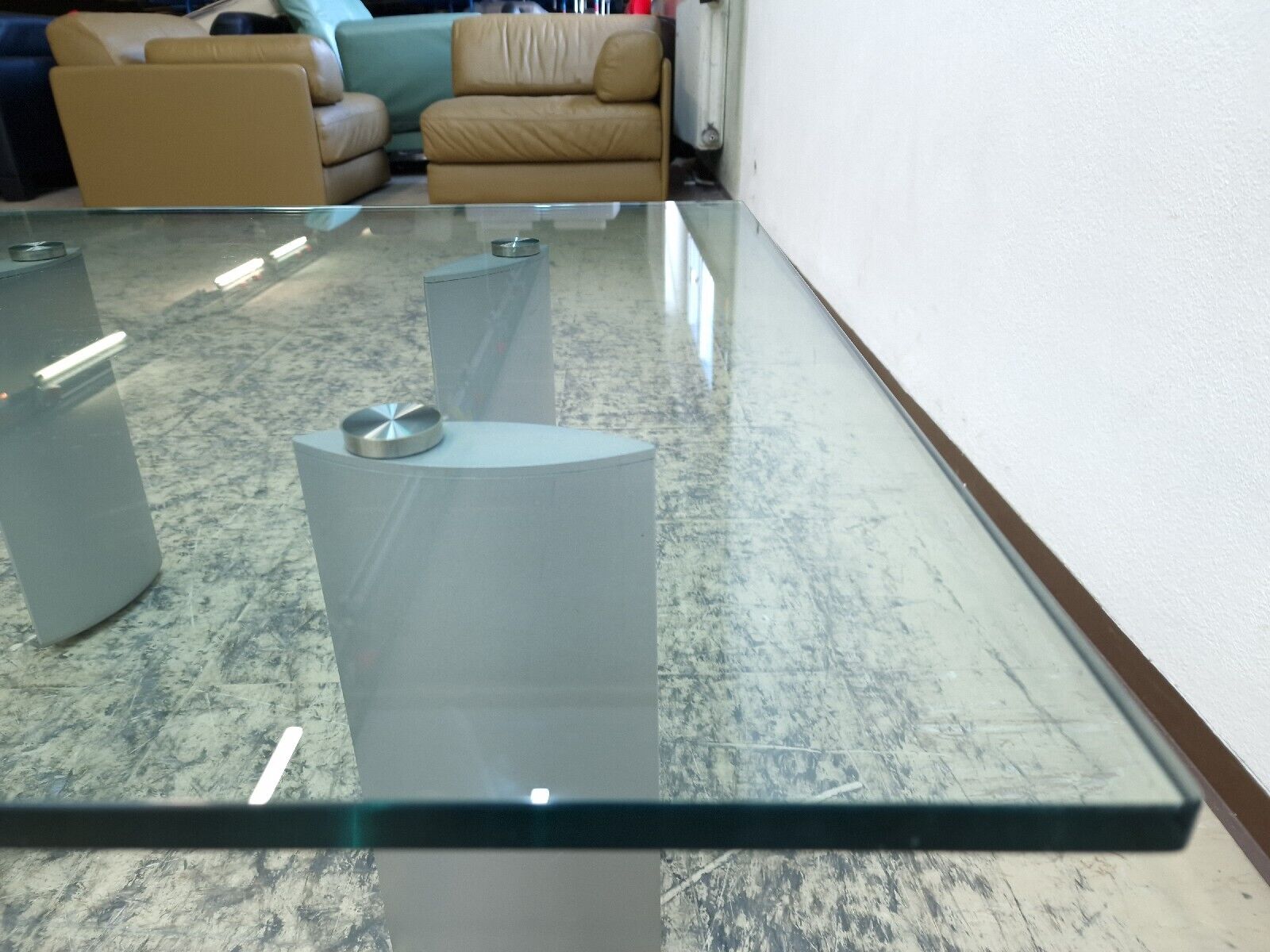 {{ product_title }} – {{ product_type }} von JS Furniture, Designer-Möbel gebraucht.