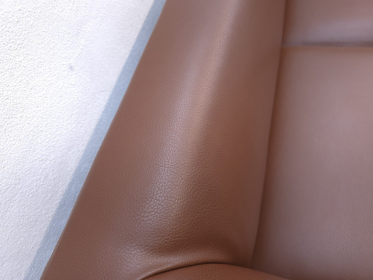 {{ product_title }} – {{ product_type }} von JS Furniture, Designer-Möbel gebraucht.