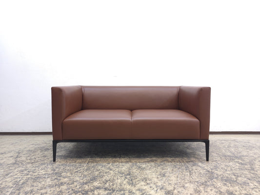 {{ product_title }} – {{ product_type }} von JS Furniture, Designer-Möbel gebraucht.