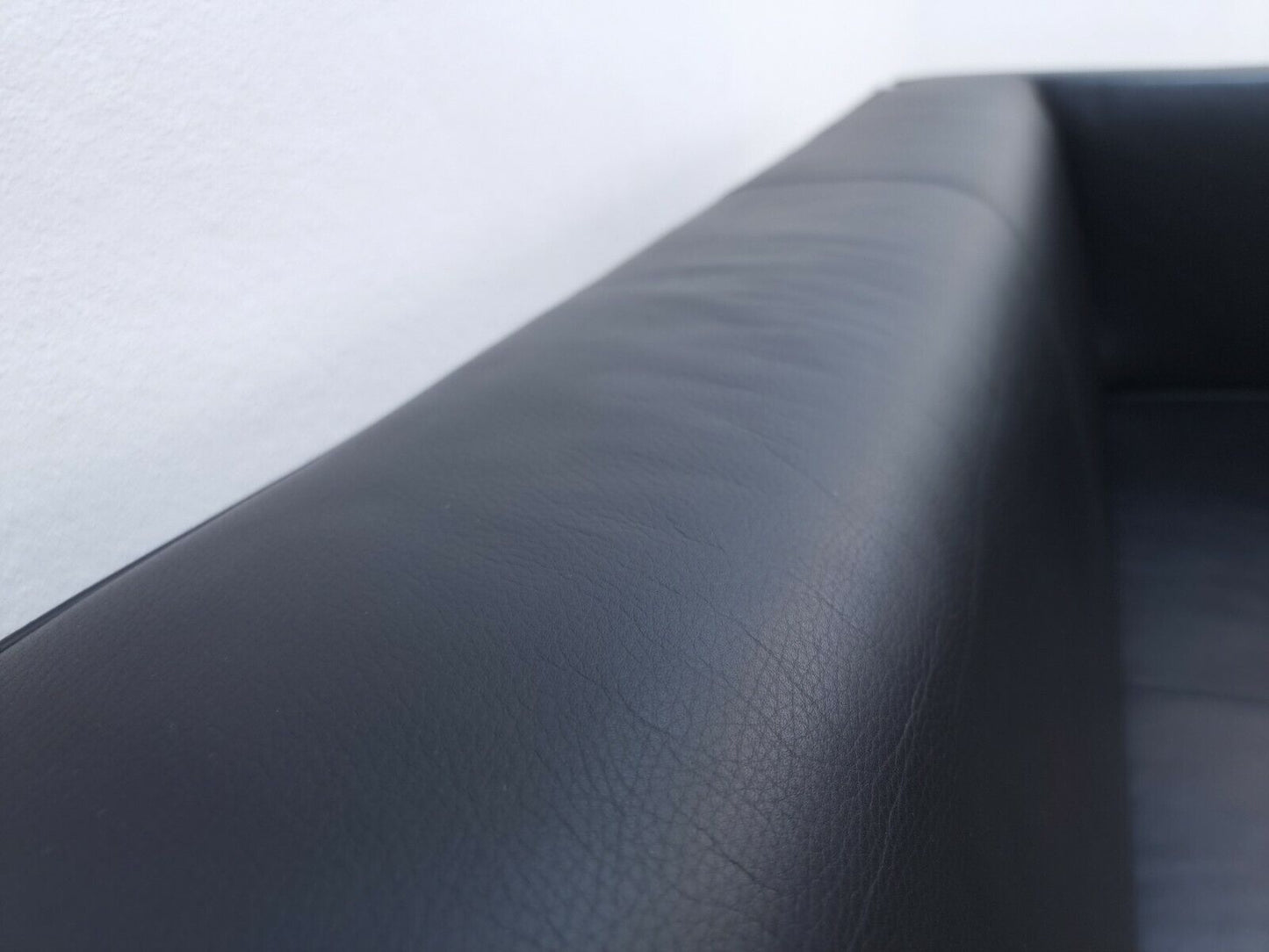 {{ product_title }} – {{ product_type }} von JS Furniture, Designer-Möbel gebraucht.