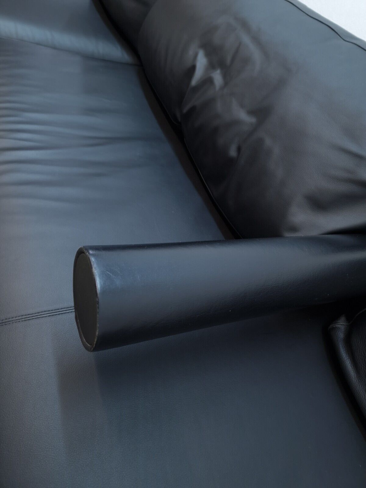{{ product_title }} – {{ product_type }} von JS Furniture, Designer-Möbel gebraucht.