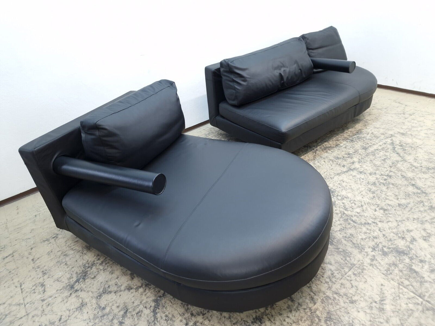 {{ product_title }} – {{ product_type }} von JS Furniture, Designer-Möbel gebraucht.
