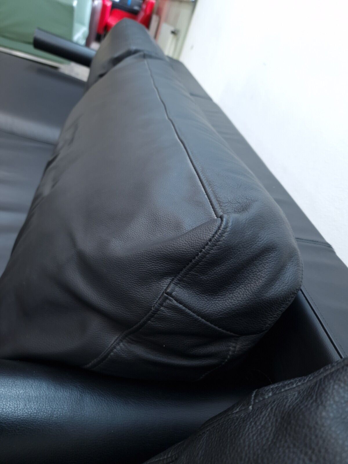 {{ product_title }} – {{ product_type }} von JS Furniture, Designer-Möbel gebraucht.