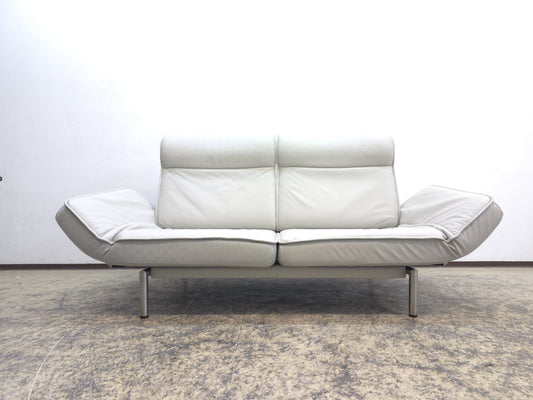 {{ product_title }} – {{ product_type }} von JS Furniture, Designer-Möbel gebraucht.